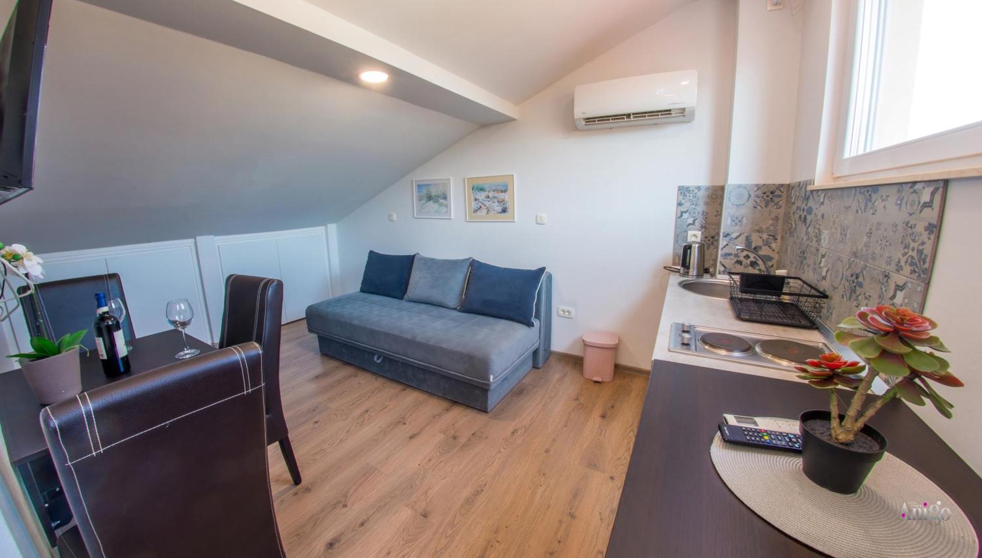Apartments Enigma - With Private Parking Mostar Exteriör bild