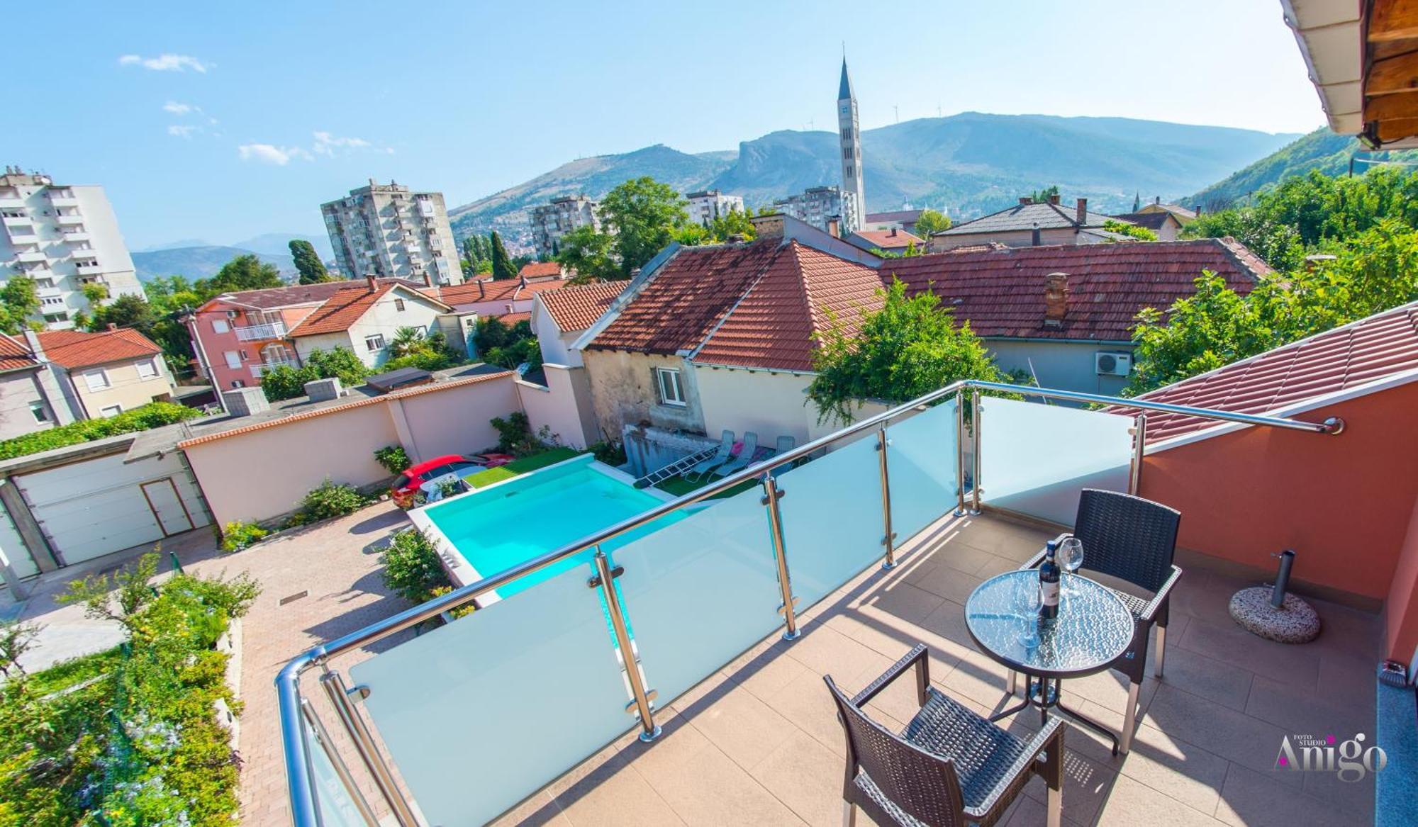 Apartments Enigma - With Private Parking Mostar Exteriör bild