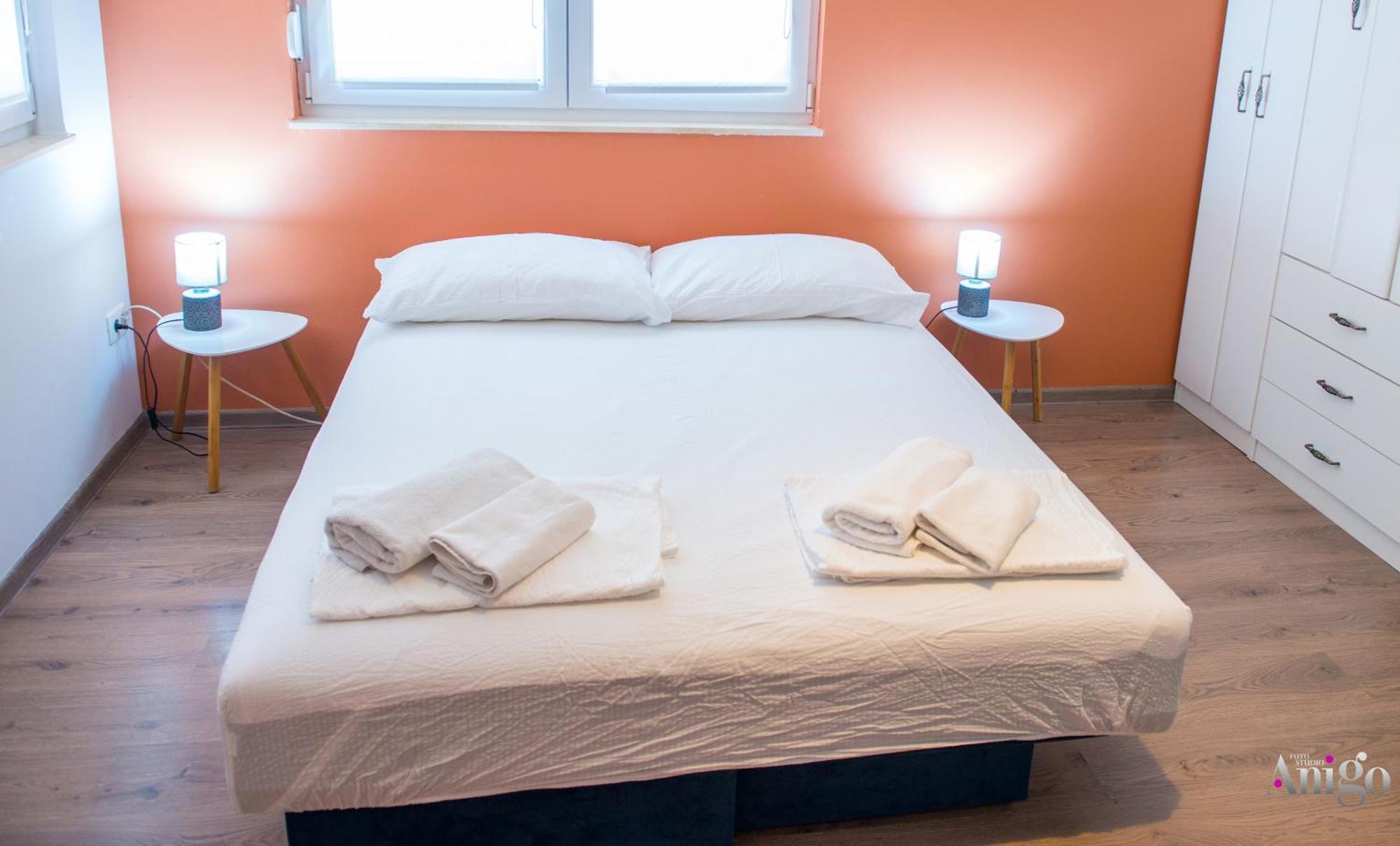 Apartments Enigma - With Private Parking Mostar Exteriör bild